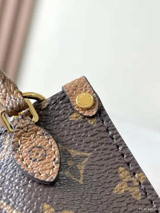 First bag ru LOUIS VUITTON MICRO-8.5*3.5*10.5CM ONTHEGO 0627